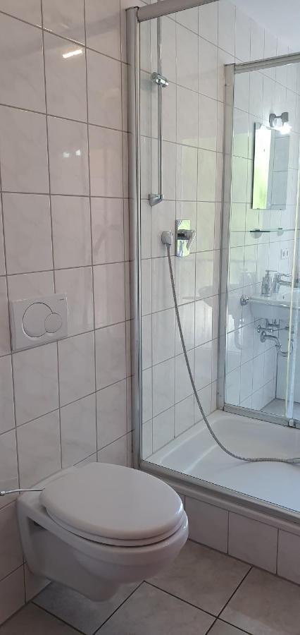 Outletcity Ferienwohnung 2 Metzingen  Exteriör bild